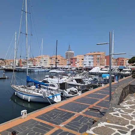 Entre Et Port Du Cap 아그